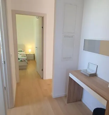 Galija 1 *