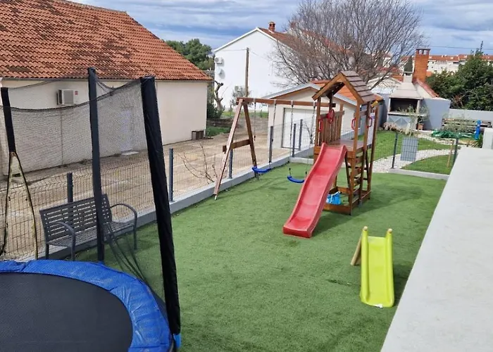 Galija 1 アパート